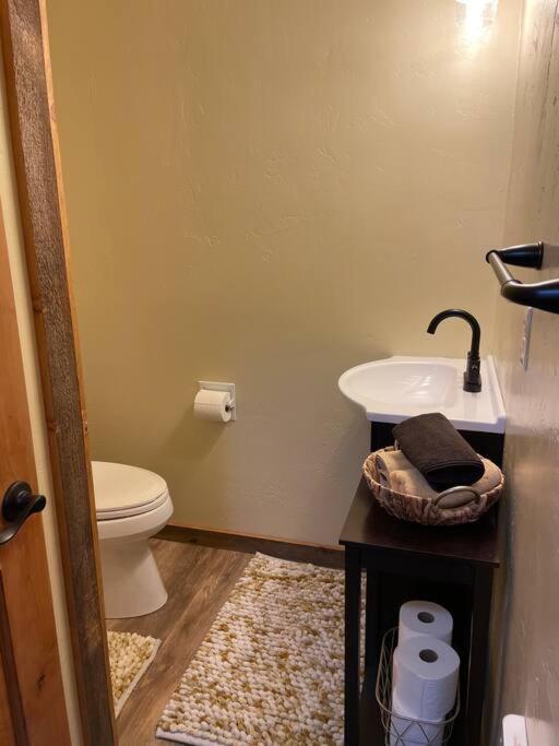 Parkway Yellowstone Guest House Apartment #3 ガーディナー エクステリア 写真