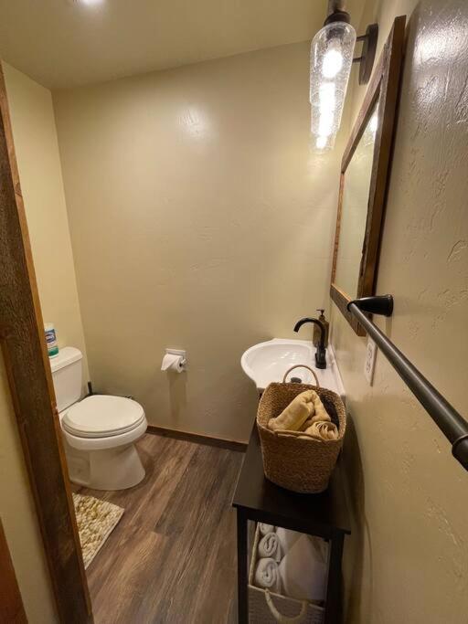 Parkway Yellowstone Guest House Apartment #3 ガーディナー エクステリア 写真
