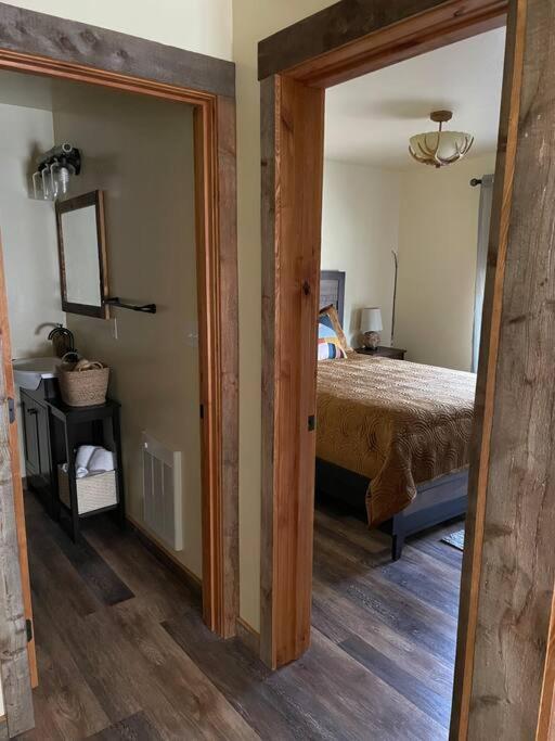Parkway Yellowstone Guest House Apartment #3 ガーディナー エクステリア 写真